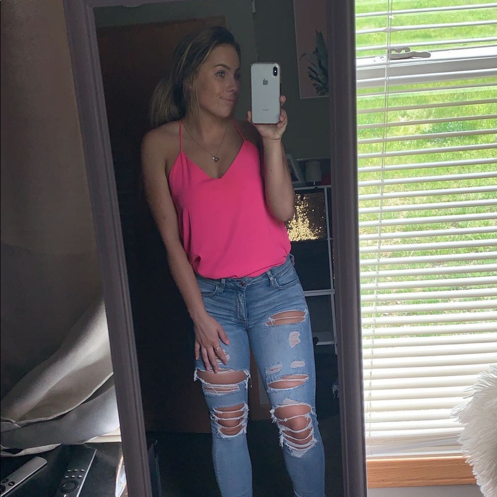✨SOLD✨ NWOT Pink Blouse Tank - Size Medium